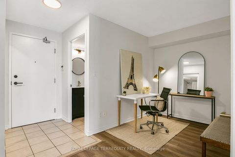 Photo 6 at 515 - 120 Dallimore Circle, Don Mills, Toronto