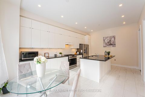 Photo 12 at 3328 Post Road, GO Glenorchy, Oakville