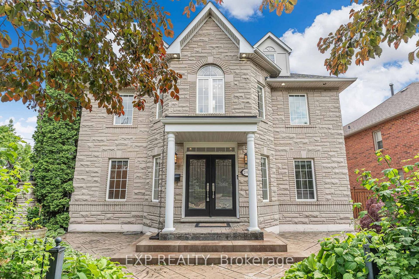 2000 Peak Place, RO River Oaks, Oakville 