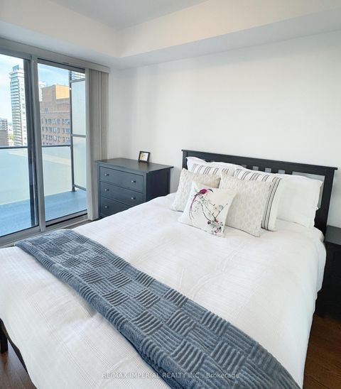 Photo 13 at 1910 - 1080 Bay Street, Bay Street Corridor, Toronto Photo 13 at 1910 - 1080 Bay Street, Bay Street Corridor, Toronto