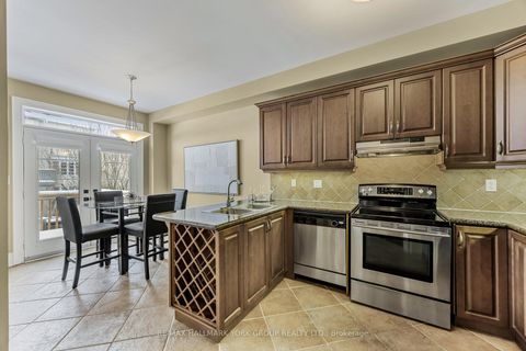 Photo 4 at 8 - 484 Worthington Avenue, Oak Ridges Lake Wilcox, Richmond Hill