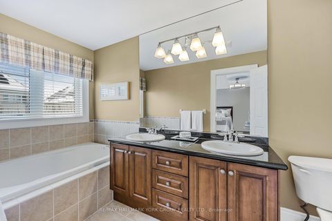 Photo 10 at 8 - 484 Worthington Avenue, Oak Ridges Lake Wilcox, Richmond Hill