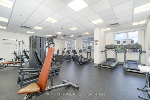 Photo 3 at 1912 - 1 Lee Centre Drive, Woburn, Toronto