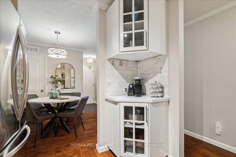 Photo 18 at 1111 - 1492 Pilgrims Way, GA Glen Abbey, Oakville