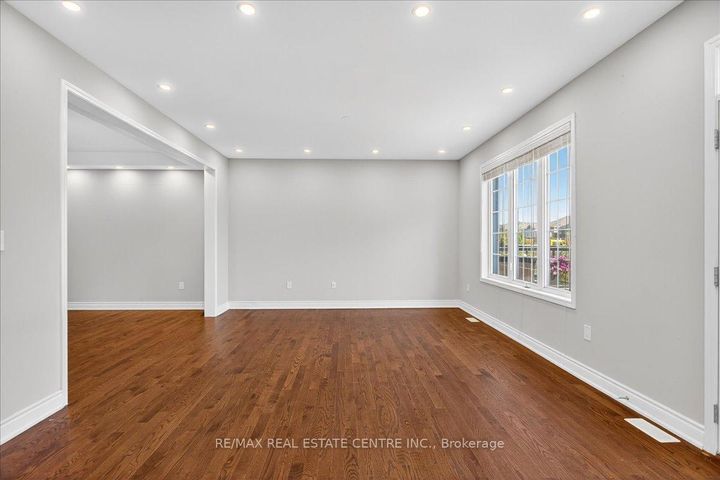 Photo 10 at 249 Hinton Terrace, FO Ford, Milton