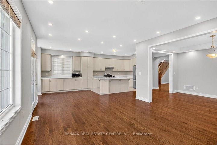 Photo 12 at 249 Hinton Terrace, FO Ford, Milton