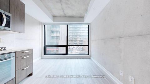 Photo 7 at 204 - 458 Richmond Street W, Waterfront Communities C1, Toronto