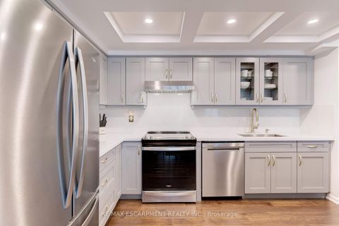 Photo 11 at 903 - 2175 Marine Drive, BR Bronte, Oakville