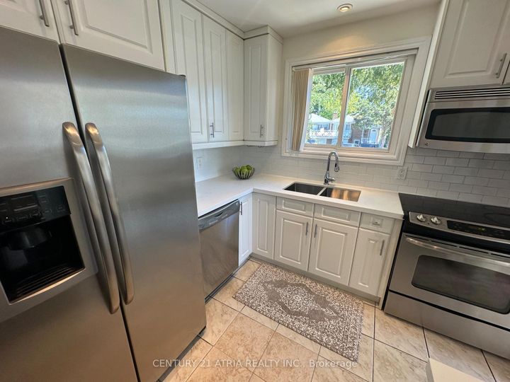 Photo 12 at 18 Reiber Crescent, Steeles, Toronto