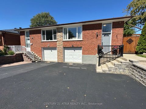 Photo 1 at 18 Reiber Crescent, Steeles, Toronto