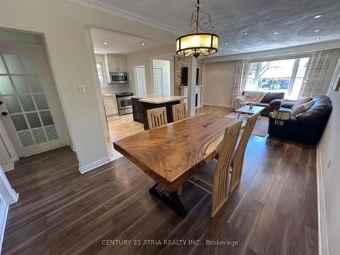 Photo 6 at 18 Reiber Crescent, Steeles, Toronto