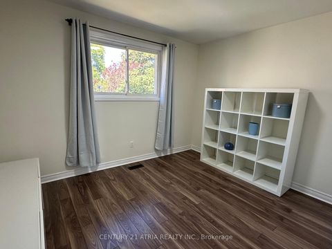 Photo 22 at 18 Reiber Crescent, Steeles, Toronto