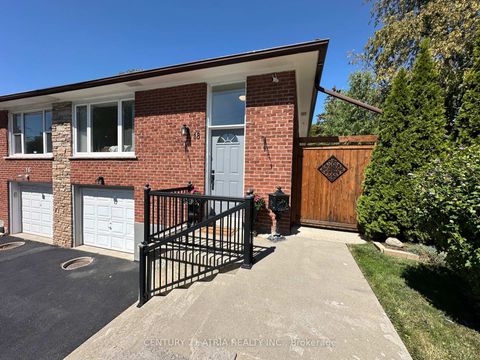 Photo 31 at 18 Reiber Crescent, Steeles, Toronto