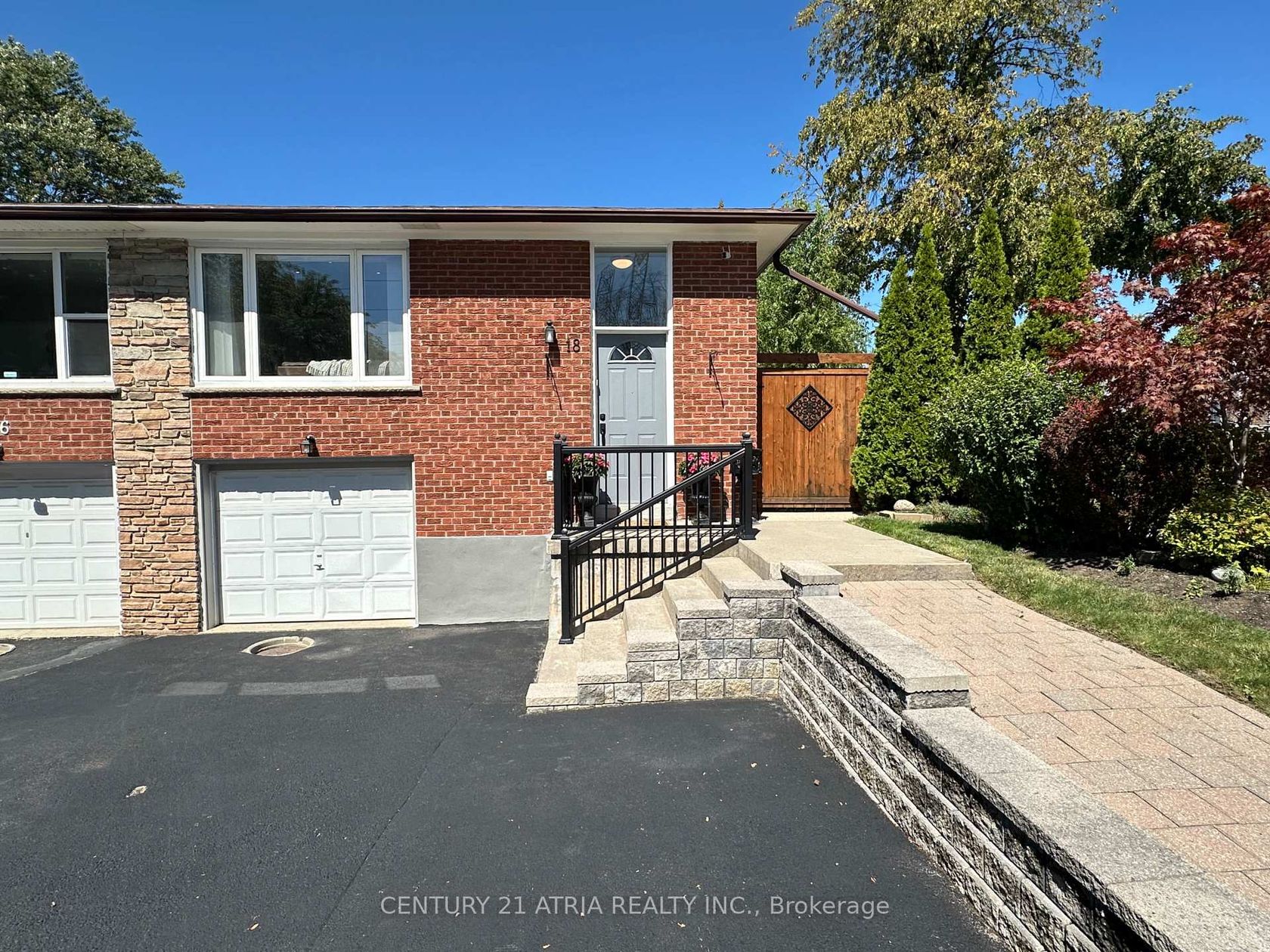 18 Reiber Crescent, Steeles, Toronto 