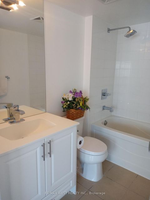 Photo 15 at 522 - 27 Rean Drive, Bayview Village, Toronto