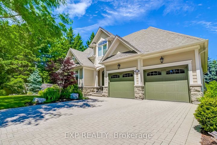 Photo 1 at 806 Hidden Grove Lane, Lorne Park, Mississauga