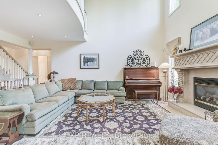 Photo 4 at 806 Hidden Grove Lane, Lorne Park, Mississauga