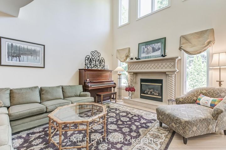 Photo 7 at 806 Hidden Grove Lane, Lorne Park, Mississauga