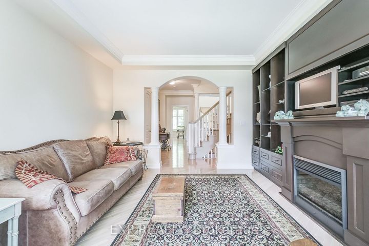 Photo 11 at 806 Hidden Grove Lane, Lorne Park, Mississauga
