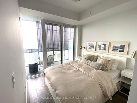 Photo 12 at 5007 - 8 Eglinton Avenue E, Mount Pleasant West, Toronto