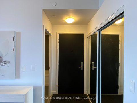 Photo 14 at 5007 - 8 Eglinton Avenue E, Mount Pleasant West, Toronto