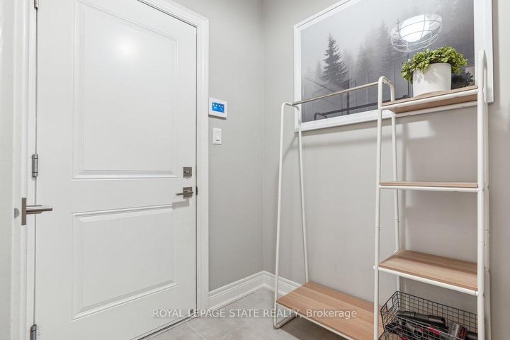 Photo 19 at 11 Secinaro Avenue, Ancaster, Hamilton