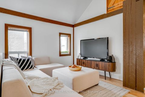 Photo 18 at 4053 Old Dundas Street, Lambton Baby Point, Toronto
