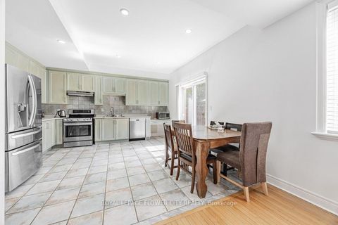 Photo 12 at 73 Hollywood Hill Circle, Vellore Village, Vaughan