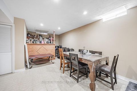 Photo 28 at 73 Hollywood Hill Circle, Vellore Village, Vaughan