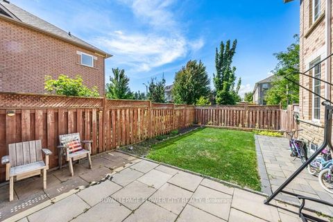 Photo 33 at 73 Hollywood Hill Circle, Vellore Village, Vaughan