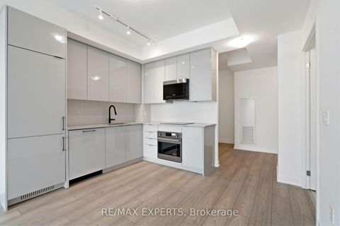 Photo 0 at 2521 - 10 Abeja Street, Concord, Vaughan
