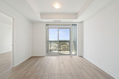 Photo 12 at 2521 - 10 Abeja Street, Concord, Vaughan