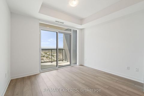Photo 13 at 2521 - 10 Abeja Street, Concord, Vaughan