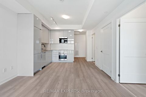 Photo 17 at 2521 - 10 Abeja Street, Concord, Vaughan