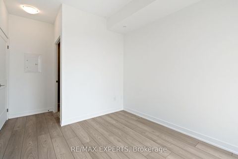 Photo 21 at 2521 - 10 Abeja Street, Concord, Vaughan