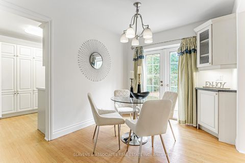 Photo 15 at 123 Lord Seaton Road, Windfields, Toronto