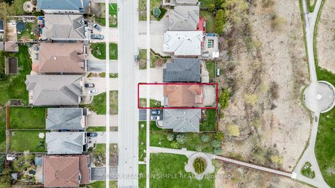 Photo 2 at 60 Regatta Avenue, Oak Ridges, Richmond Hill