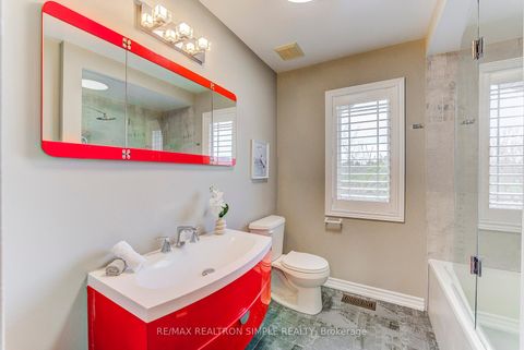 Photo 7 at 60 Regatta Avenue, Oak Ridges, Richmond Hill