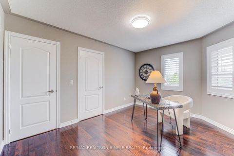 Photo 10 at 60 Regatta Avenue, Oak Ridges, Richmond Hill