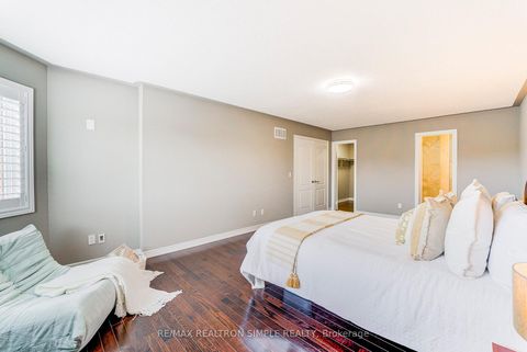 Photo 14 at 60 Regatta Avenue, Oak Ridges, Richmond Hill