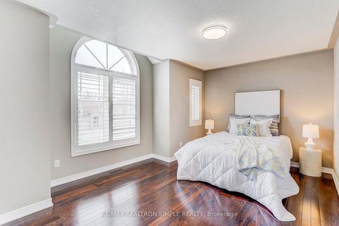 Photo 19 at 60 Regatta Avenue, Oak Ridges, Richmond Hill