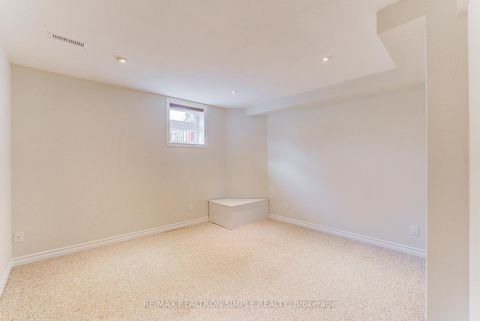 Photo 22 at 60 Regatta Avenue, Oak Ridges, Richmond Hill