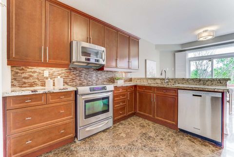 Photo 36 at 60 Regatta Avenue, Oak Ridges, Richmond Hill