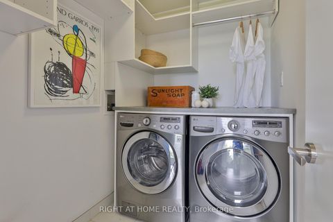 Photo 23 at 207 Claremont Street, Bellwoods, Toronto