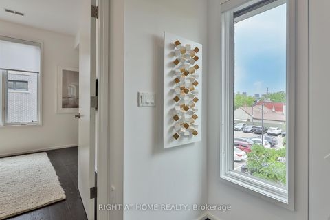 Photo 26 at 207 Claremont Street, Bellwoods, Toronto