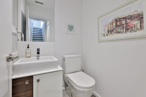 Photo 29 at 207 Claremont Street, Bellwoods, Toronto
