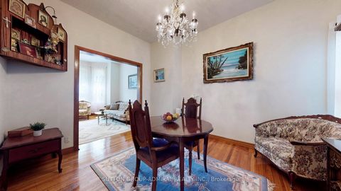 Photo 9 at 90 Westmoreland Avenue, Junction, Toronto