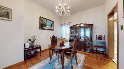 Photo 10 at 90 Westmoreland Avenue, Junction, Toronto