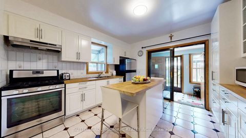 Photo 14 at 90 Westmoreland Avenue, Junction, Toronto