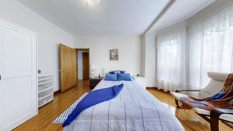 Photo 21 at 90 Westmoreland Avenue, Junction, Toronto